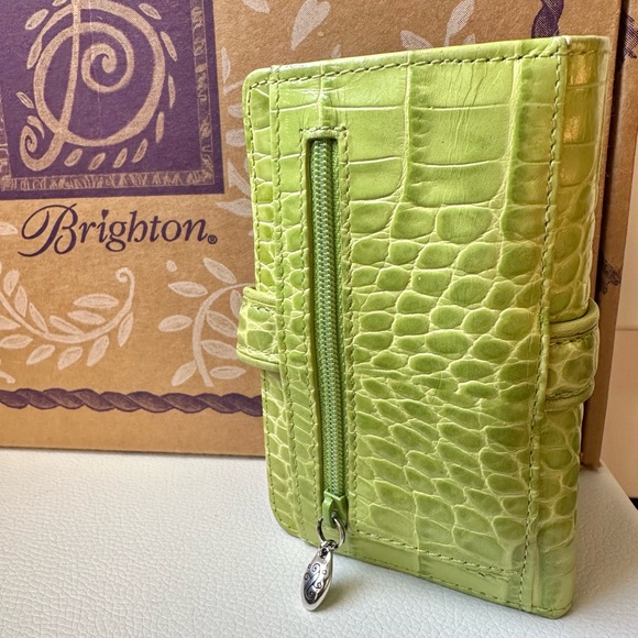 Brighton straw bag & wallet - Picture 11 of 12